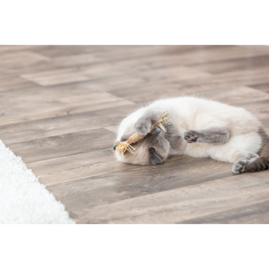 Іграшка Trixie для котів Палиця з мататабі з китицями 24 см