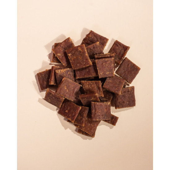 Ласощі HalfHalf м ясні шматочки для котів, із куркою 50 г