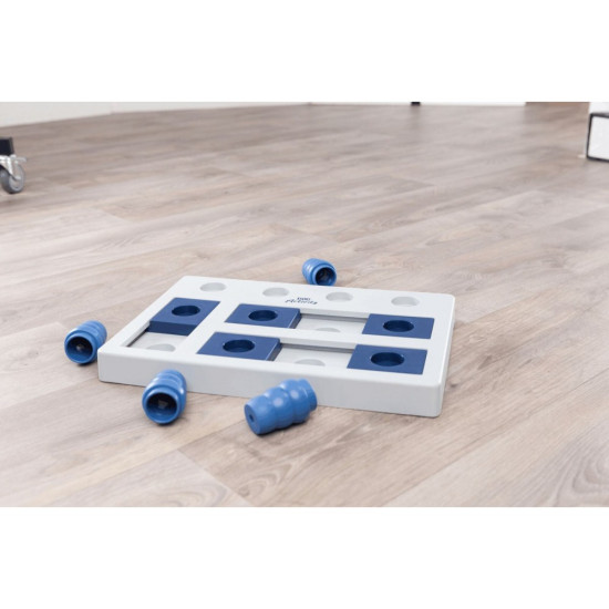 Іграшка Trixie Dog Activity для собак Chess інтерактивна розвиваюча пластик 40х10х27 см