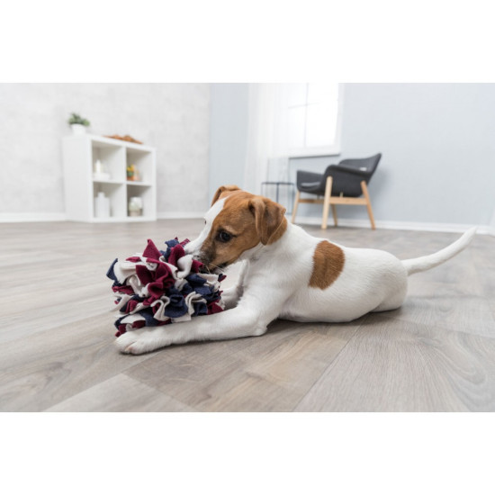 Іграшка Trixie Sniffing Ball для собак М яч для сухого корму поліестер 15 см